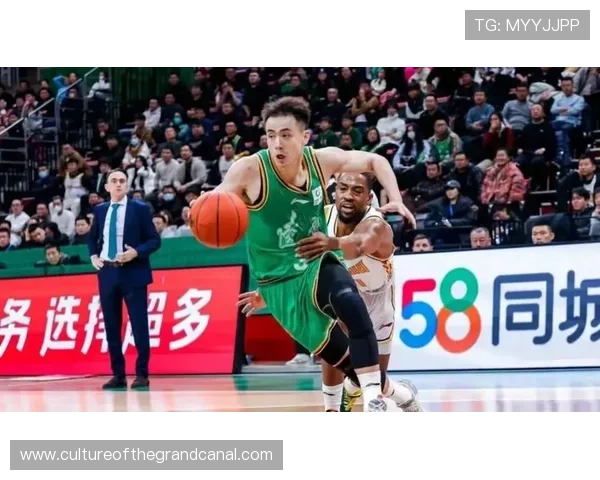 中国男篮力克日本迎来亚洲杯四强 赵继伟伤势无大碍为球队注入强心剂