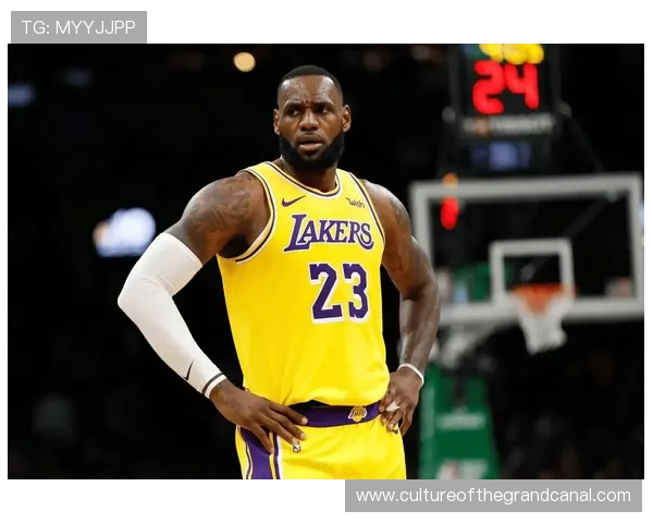 詹姆斯率湖人迎关键胜利西部格局再起波澜引热议季后赛前景备受关注