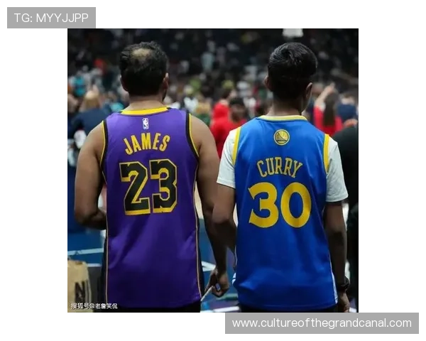 詹姆斯领衔湖人迎战勇士 新赛季西部豪强争锋激烈